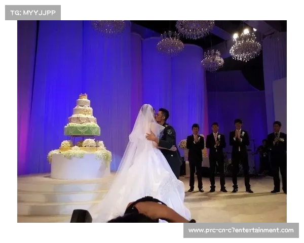 霍启仁曼谷大婚郭晶晶携爱马仕包优雅亮相见证盛大婚礼 霍启仁曼谷大婚郭晶晶携爱马仕包优雅亮相见证盛大婚礼